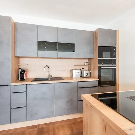 In Near Slopes, Cleaning Included Holiday home *