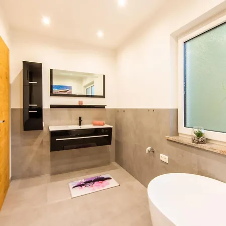 Holiday home In Near Slopes, Cleaning Included Stuhlfelden